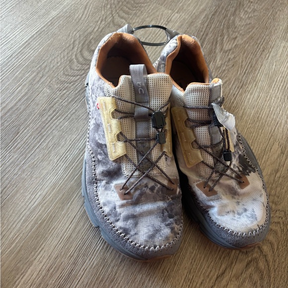 On Cloudaway Smoky Quartz Sneakers/Trail/Run/walk - Picture 5 of 10